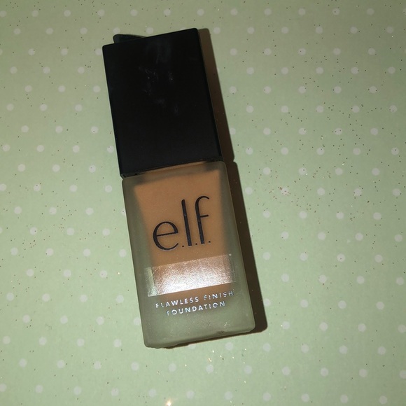 Elf foundation in the shade “cashew” - Picture 1 of 3